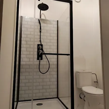 Maison Egalite לינה וארוחת בוקר 3*