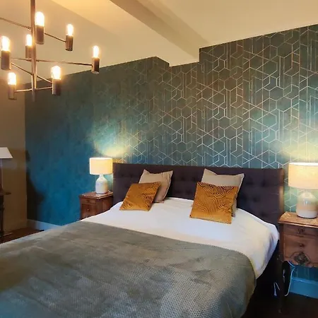 Maison Egalite Bed and Breakfast 3*