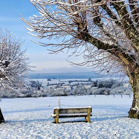 לינה וארוחת בוקר Maison Egalite